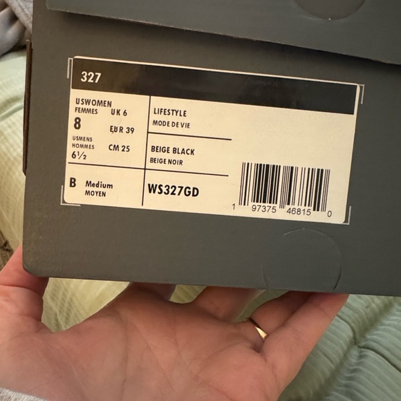 New Balance Moonbeam and Black 327 Sneaker - Picture 10 of 11